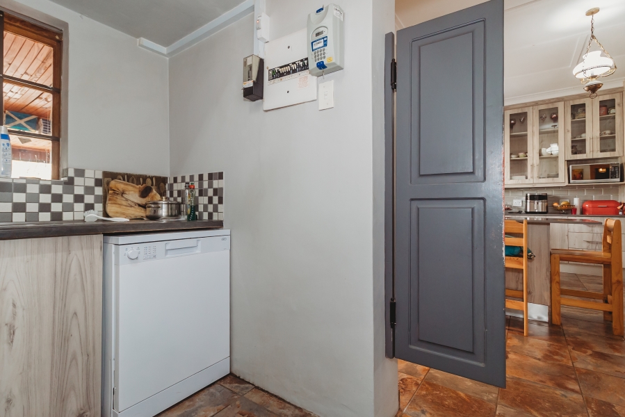 5 Bedroom Property for Sale in Dormehls Drift Western Cape